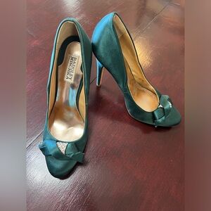 Badgley Mischka Satin Crystal Embellishment - Green Pumps
